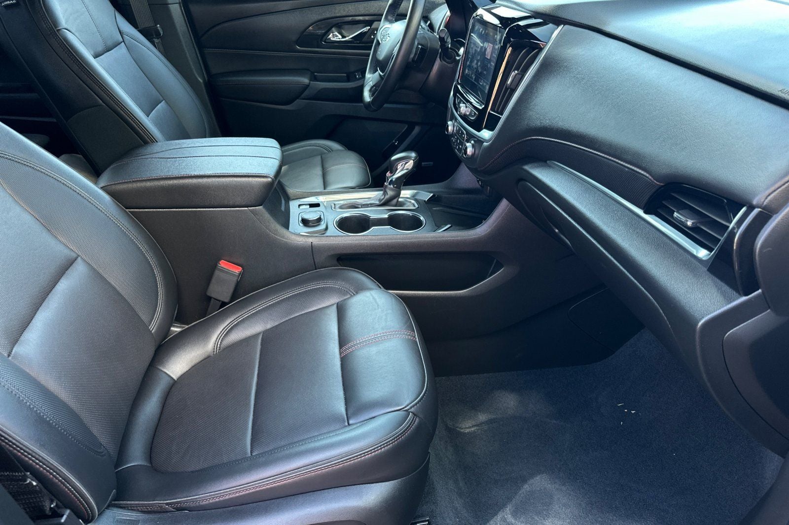 2022 Chevrolet Traverse RS