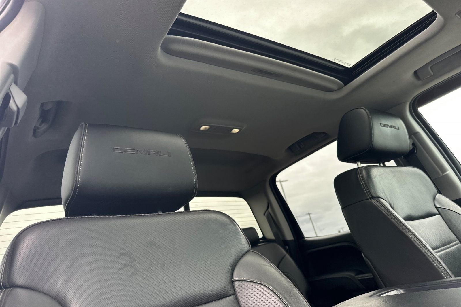 2015 GMC Sierra 2500HD Denali