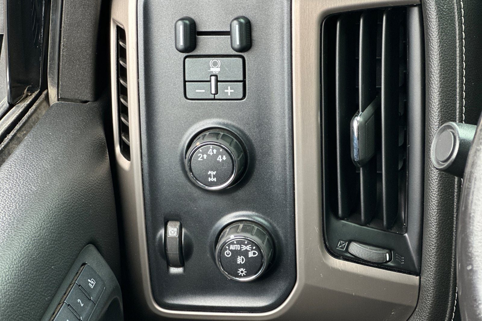 2015 GMC Sierra 2500HD Denali