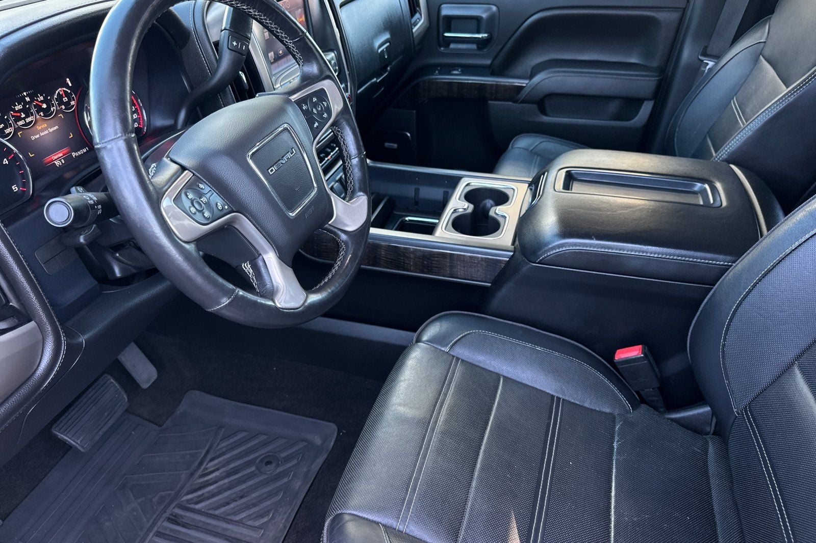 2015 GMC Sierra 2500HD Denali