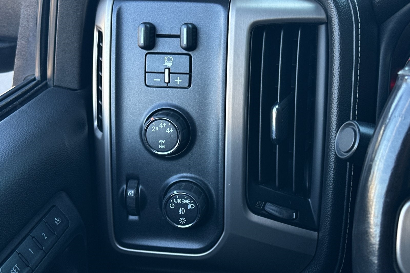 2015 GMC Sierra 3500HD Denali