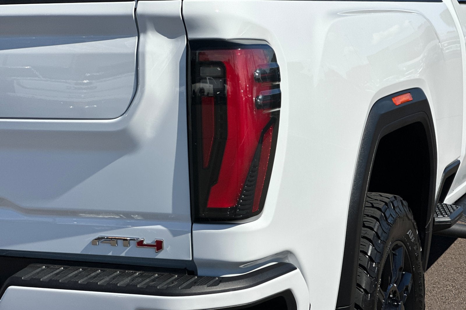 2025 GMC Sierra 2500HD AT4