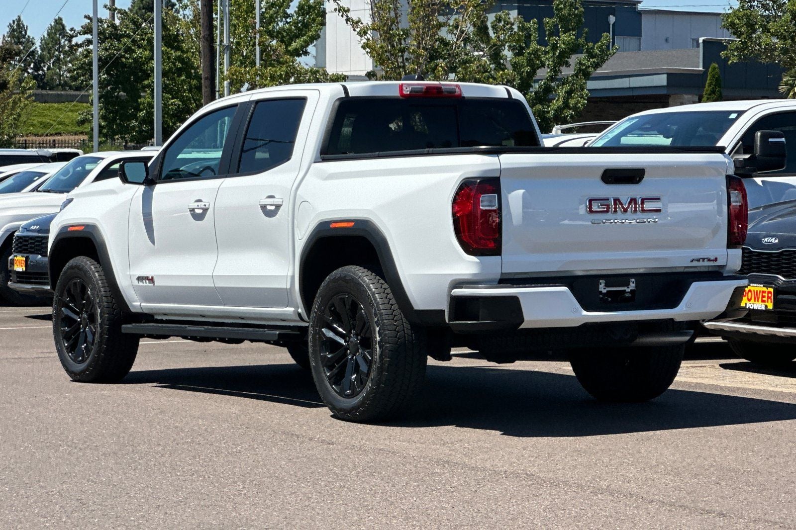 2024 GMC Canyon AT4