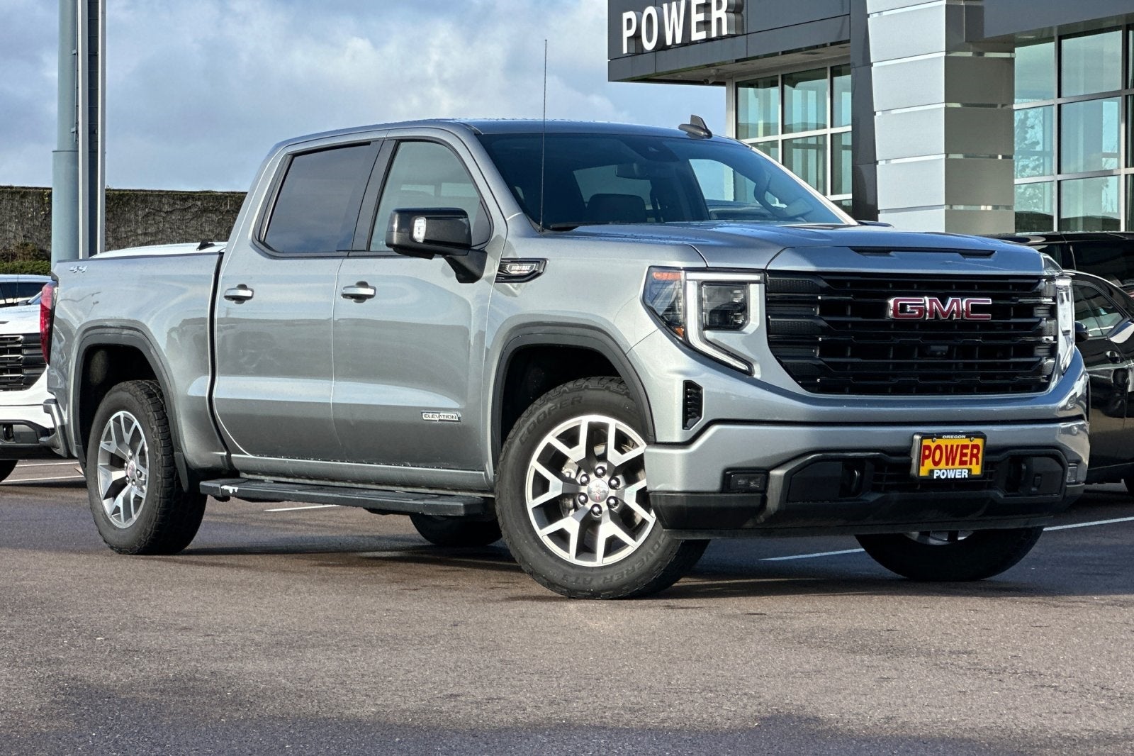 2023 GMC Sierra 1500 Elevation