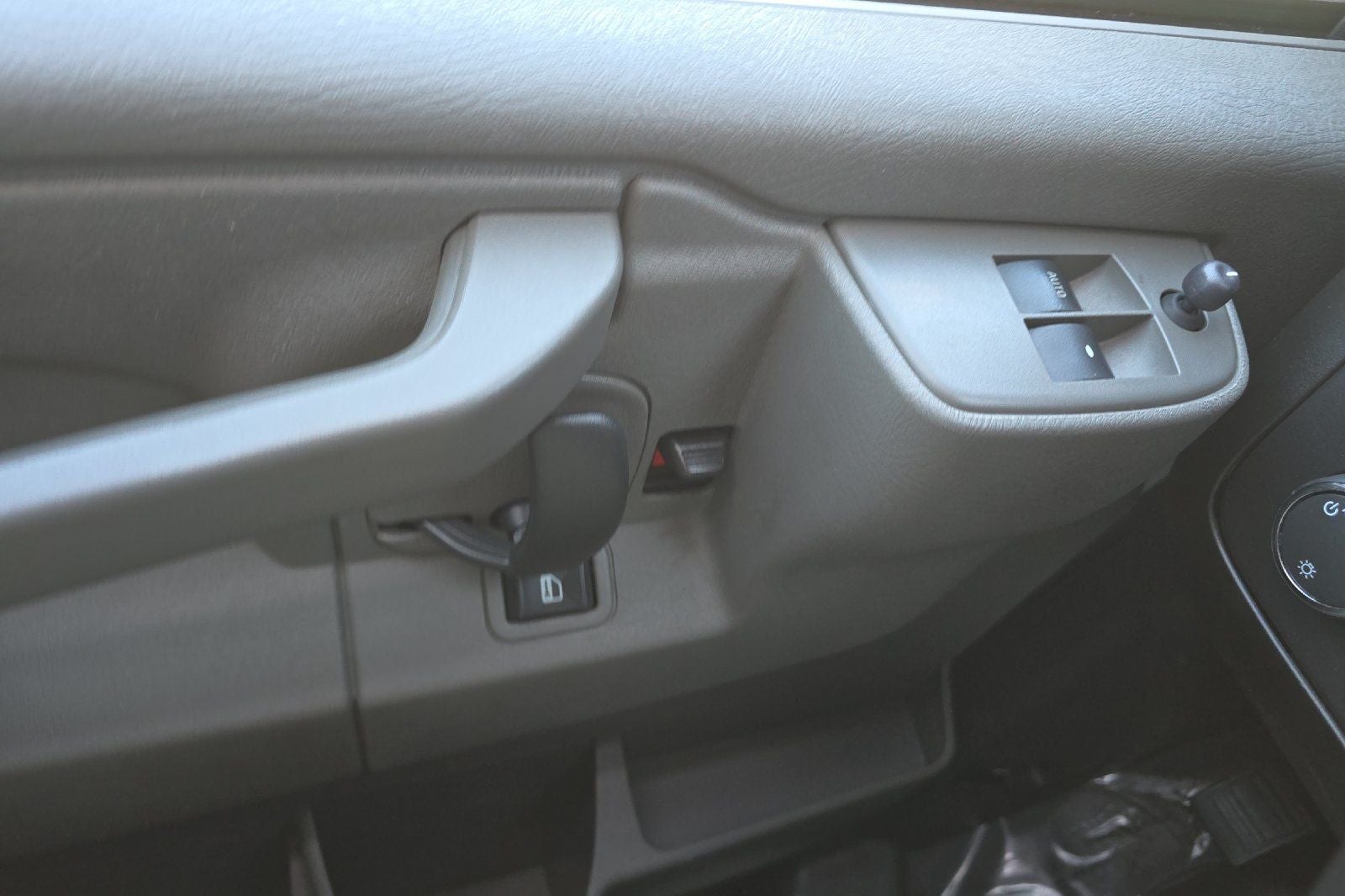 2023 GMC Savana 2500 Work Van