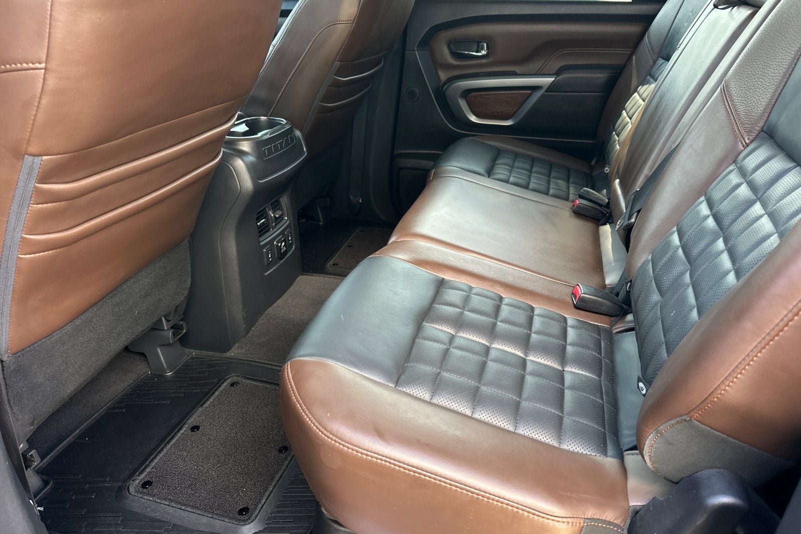 2017 Nissan Titan Platinum Reserve