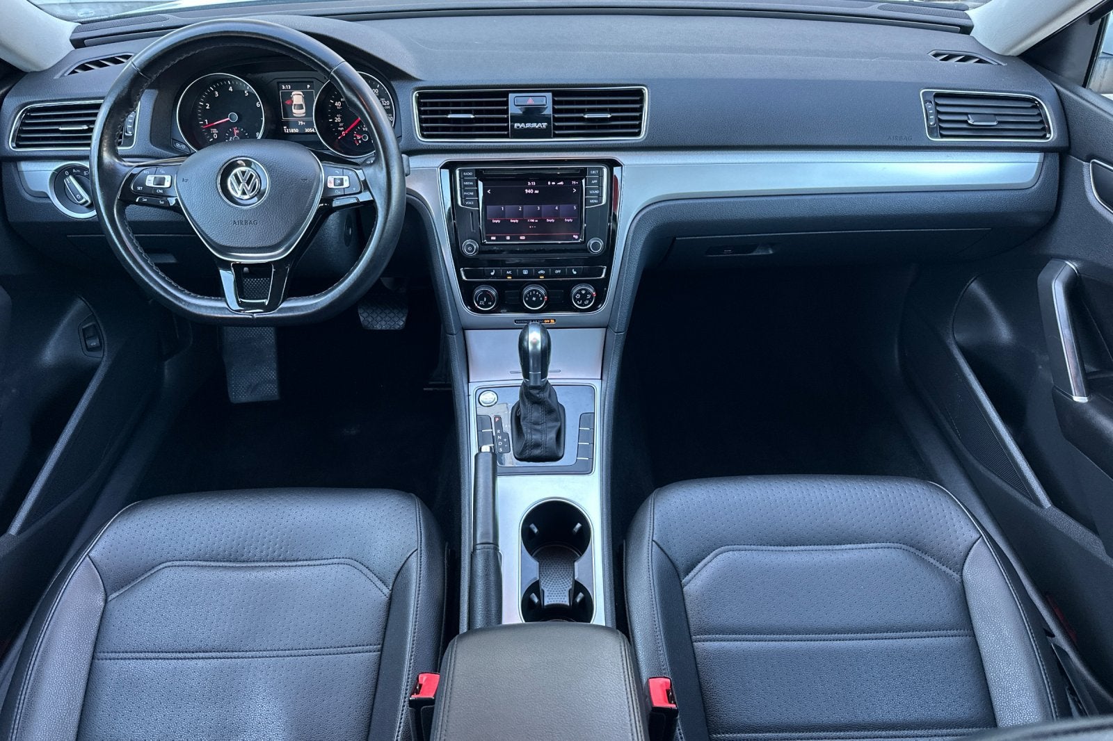 2019 Volkswagen Passat 2.0T Wolfsburg