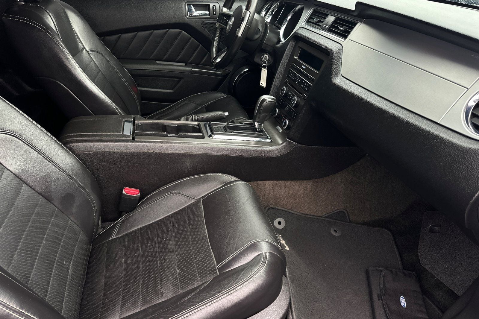 2013 Ford Mustang V6 Premium