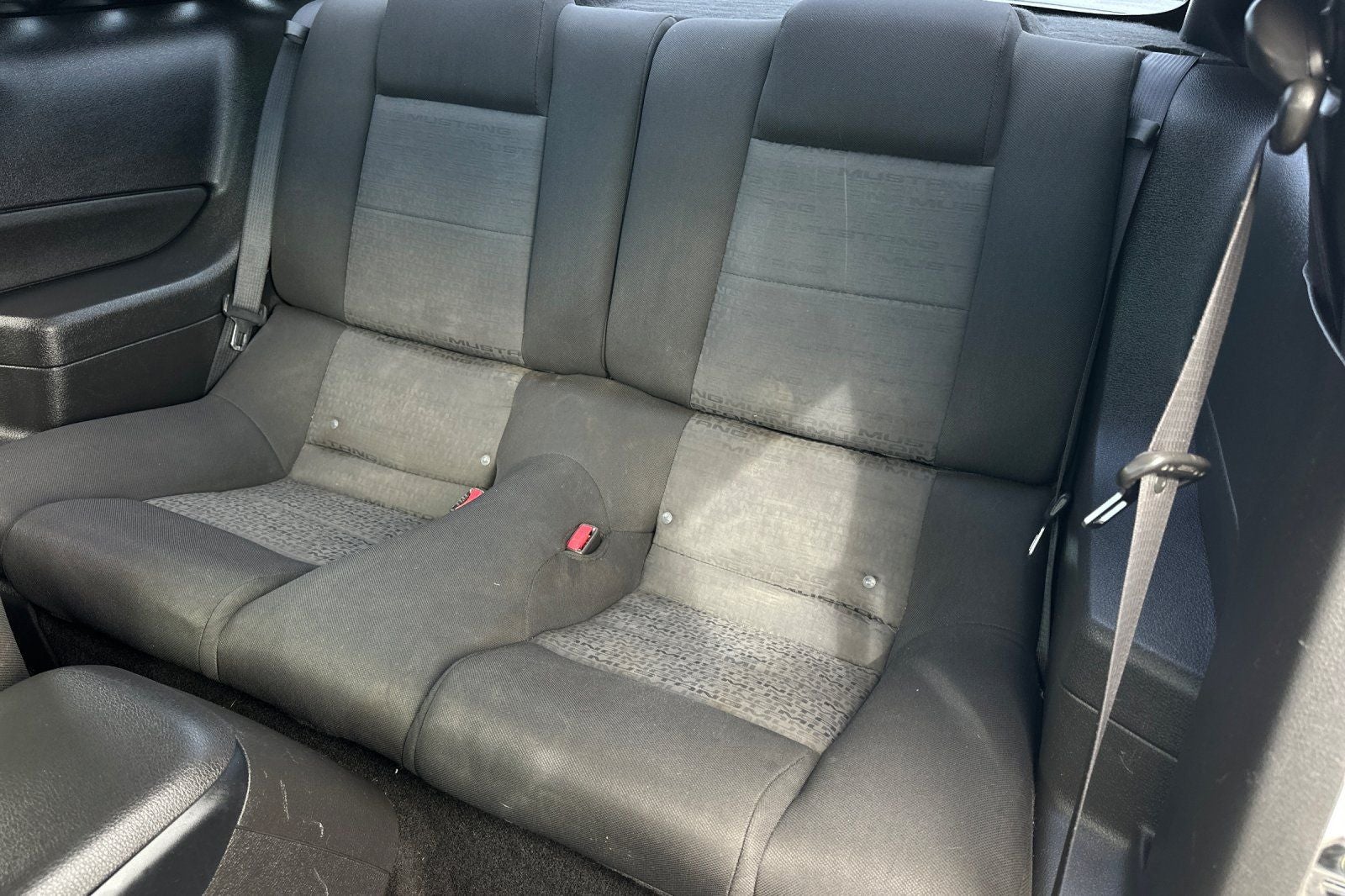 2007 Ford Mustang Base