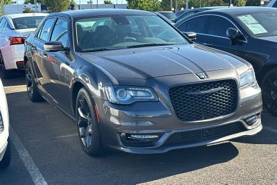 2022 Chrysler 300 Touring
