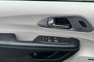 2019 Chrysler Pacifica Hybrid Limited