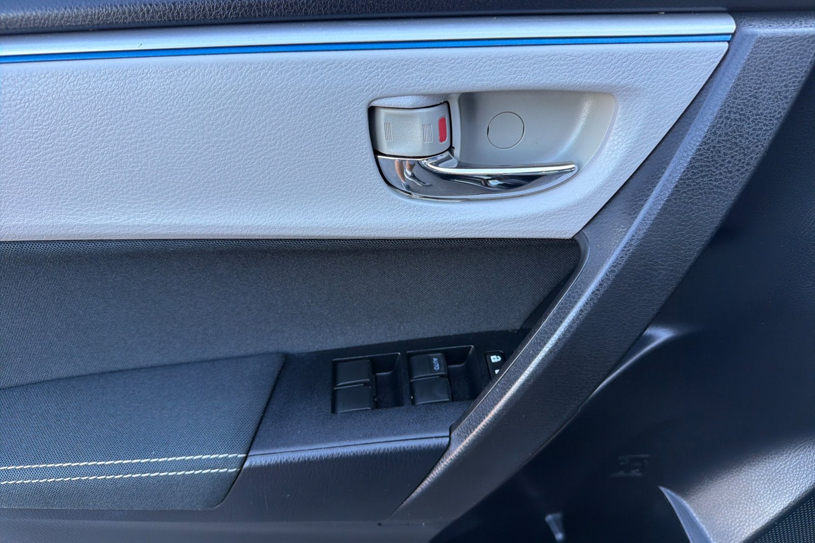 2014 Toyota Corolla LE Plus