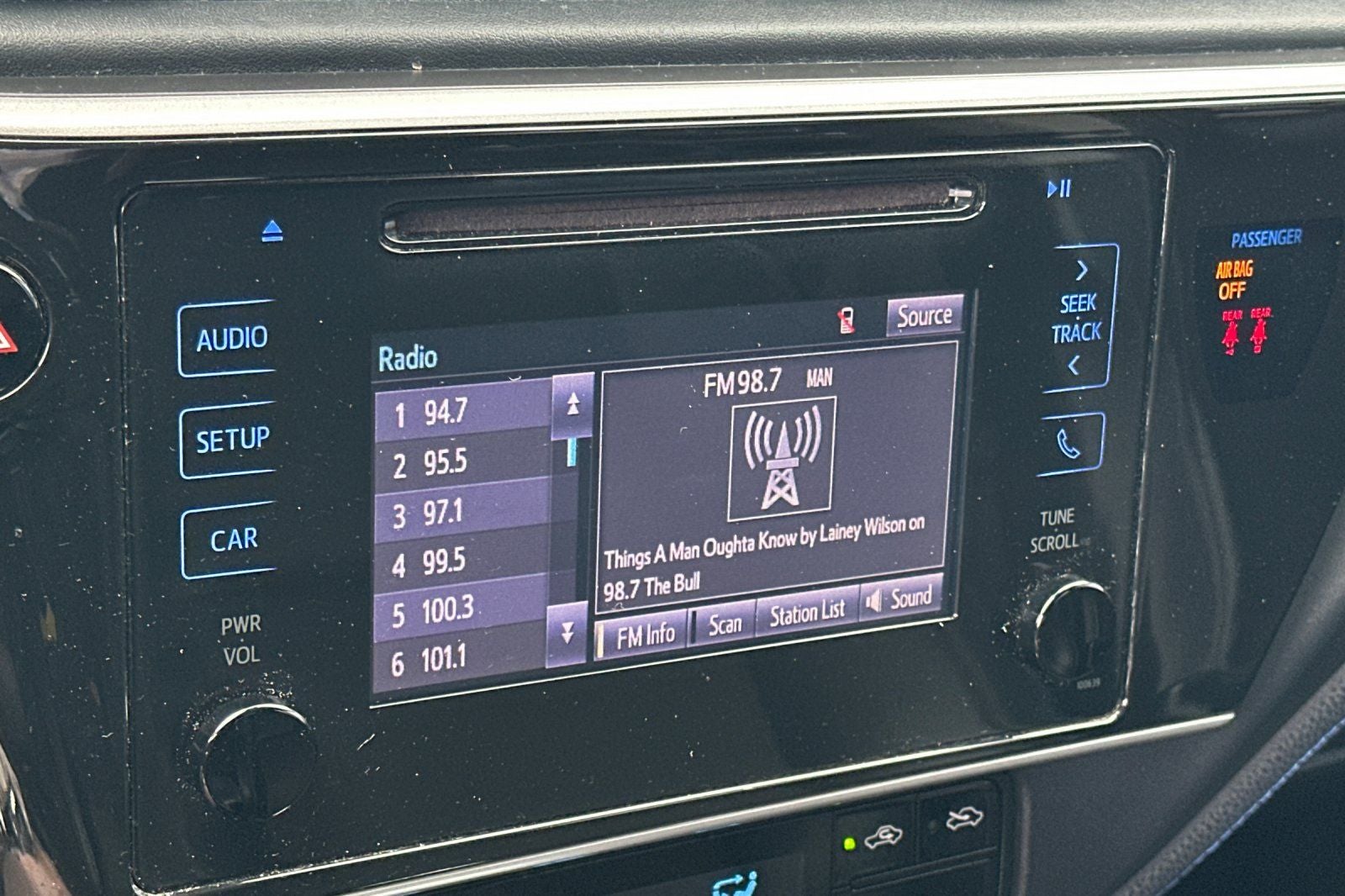 2019 Toyota Corolla SE