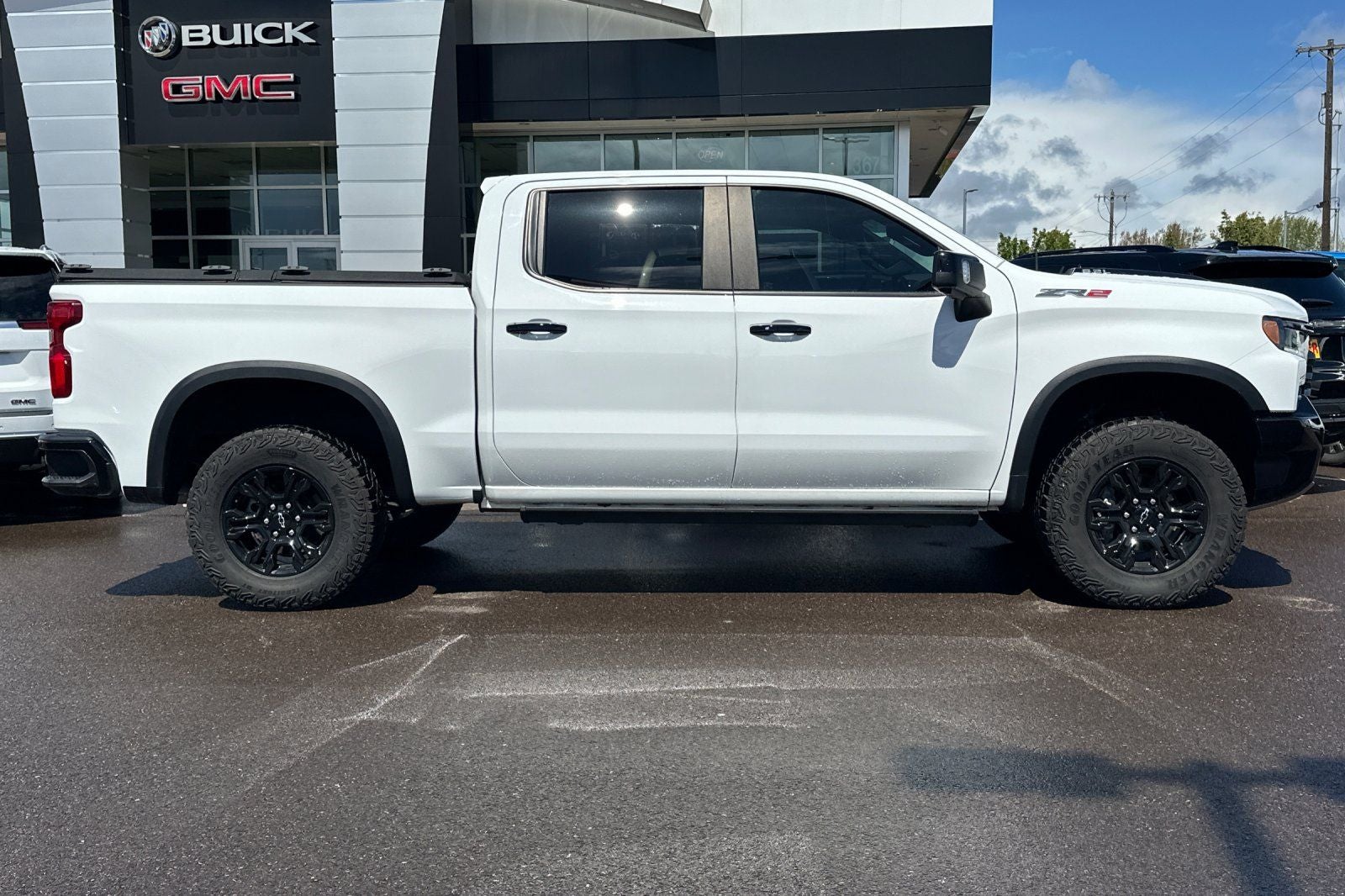 2023 Chevrolet Silverado 1500 ZR2
