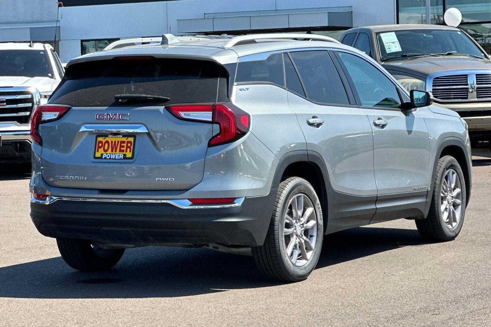 2024 GMC Terrain SLT