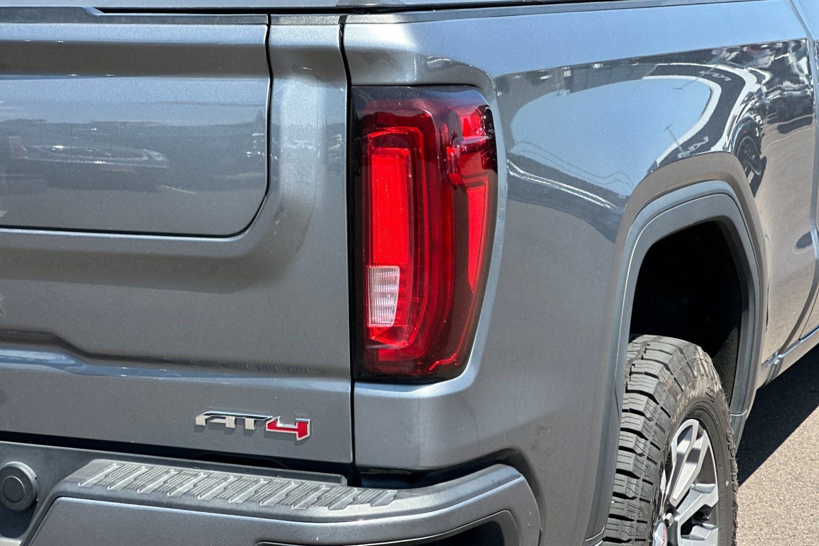 2021 GMC Sierra 1500 AT4