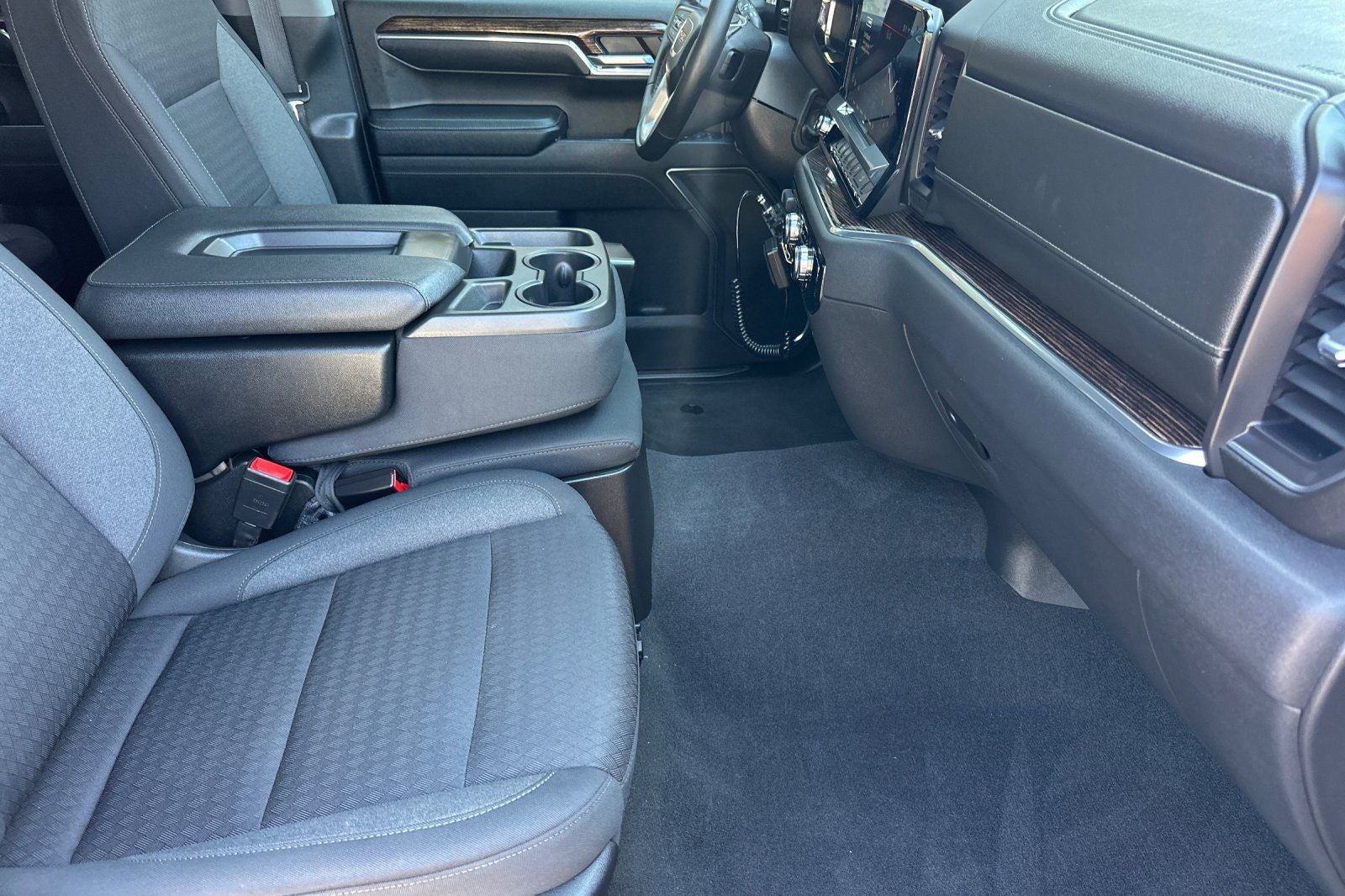 2023 GMC Sierra 1500 SLE