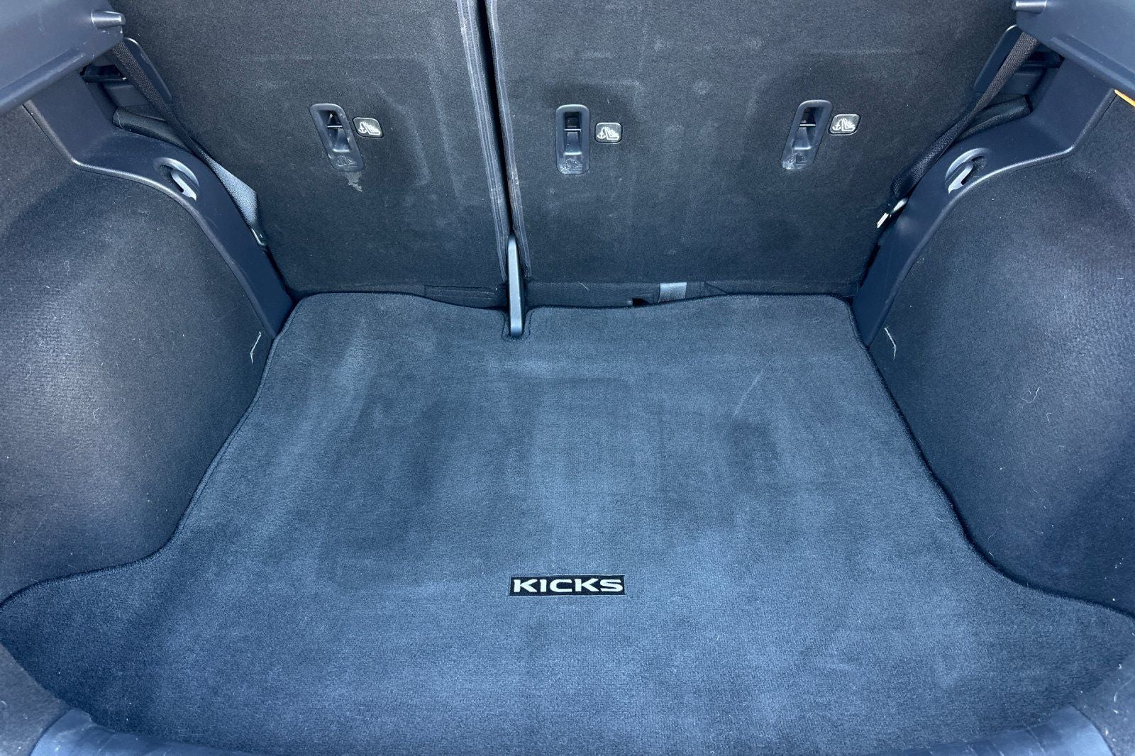 2021 Nissan Kicks S