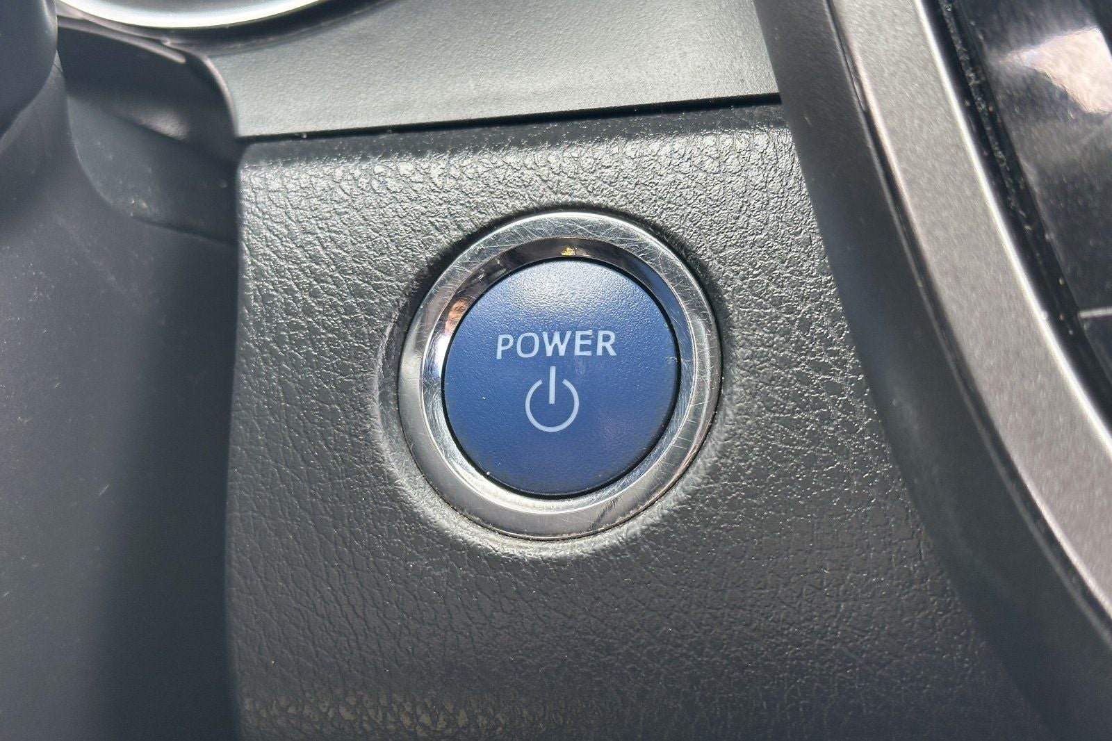 2021 Toyota Camry Hybrid LE