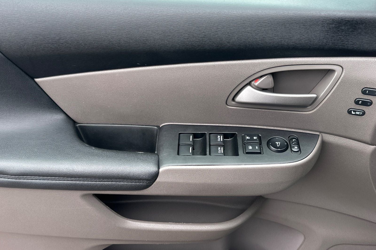 2012 Honda Odyssey Touring Elite