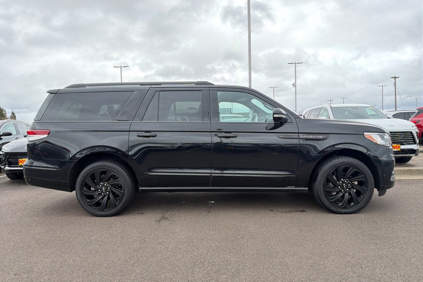 2023 Lincoln Navigator L Reserve