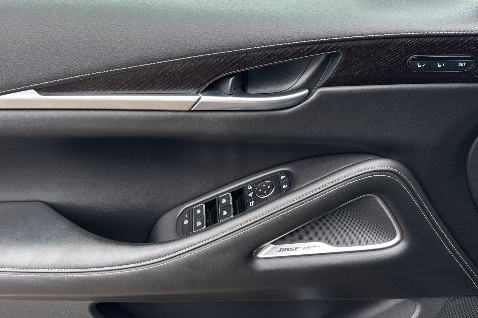 2023 INFINITI QX60 Sensory