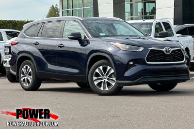 2023 Toyota Highlander XLE