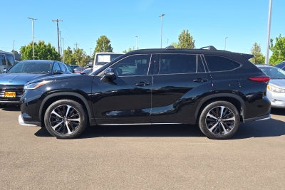 2022 Toyota Highlander XSE