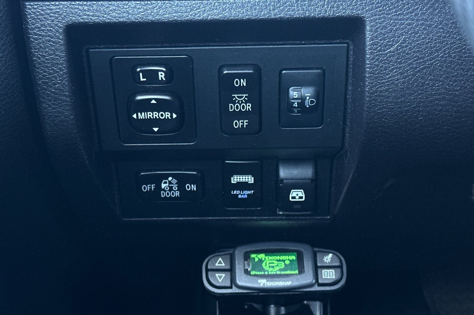 2014 Toyota Tundra SR5