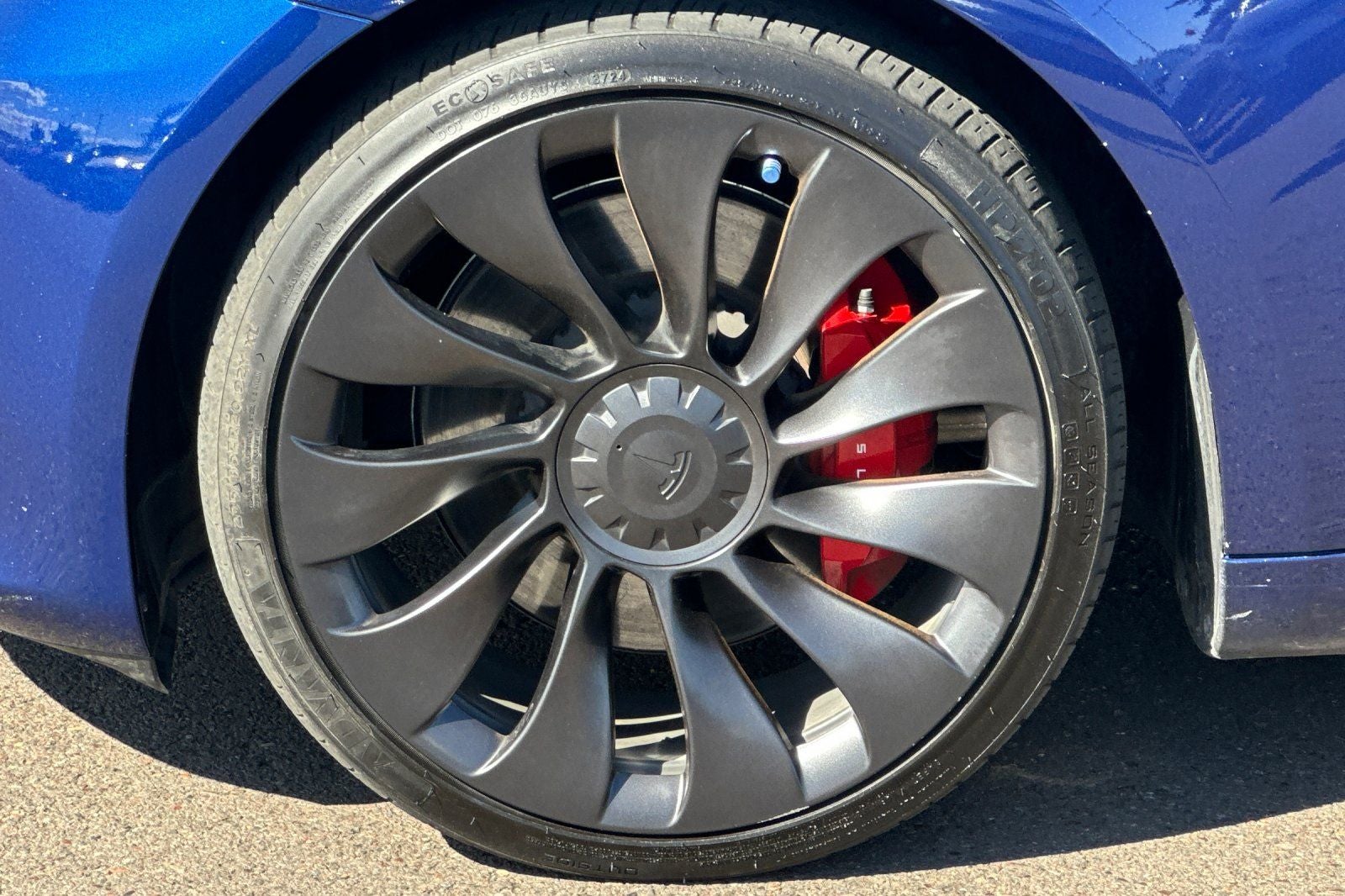 2023 Tesla Model 3 Performance