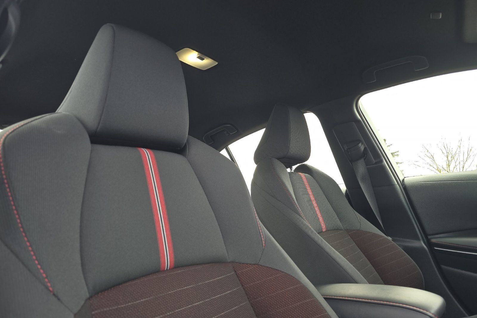 2025 Toyota Corolla Hybrid SE