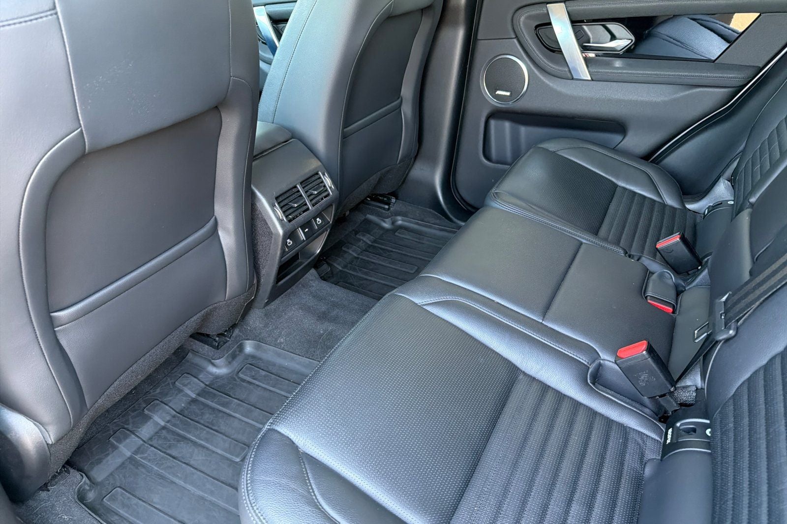 2022 Land Rover Discovery Sport SE