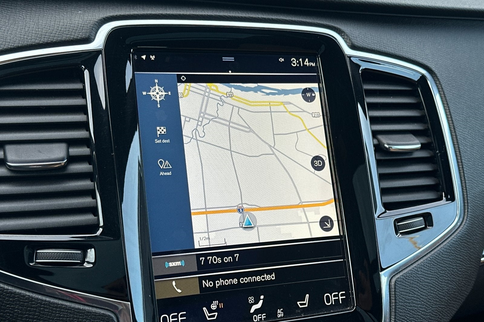 2017 Volvo XC90 T6 Momentum