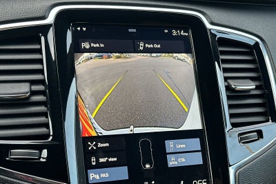 2017 Volvo XC90 T6 Momentum