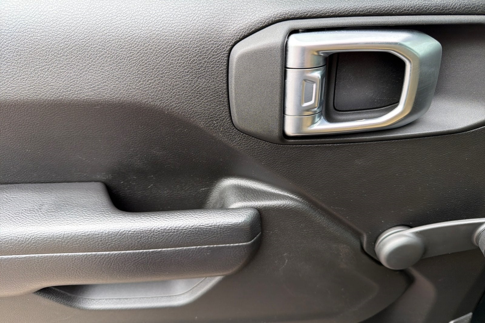 2023 Jeep Wrangler Base