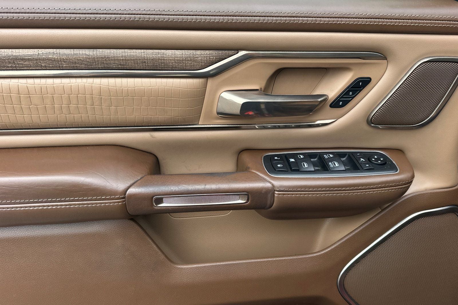 2020 RAM 1500 Laramie Longhorn