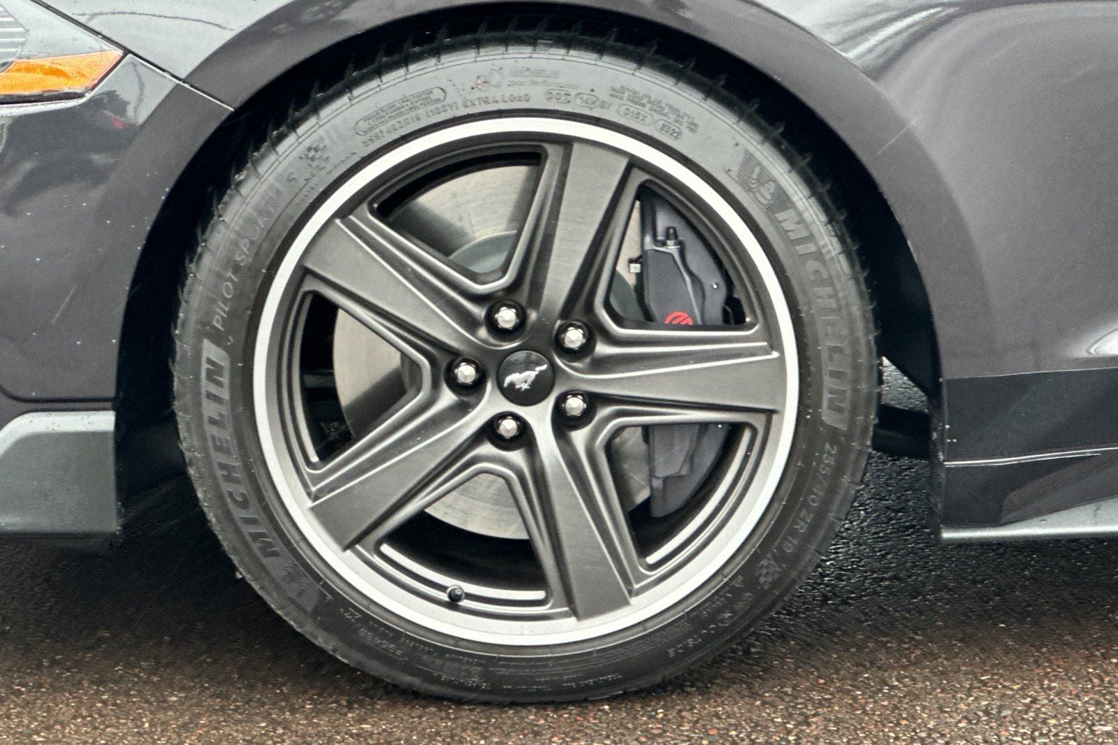 2022 Ford Mustang Mach 1