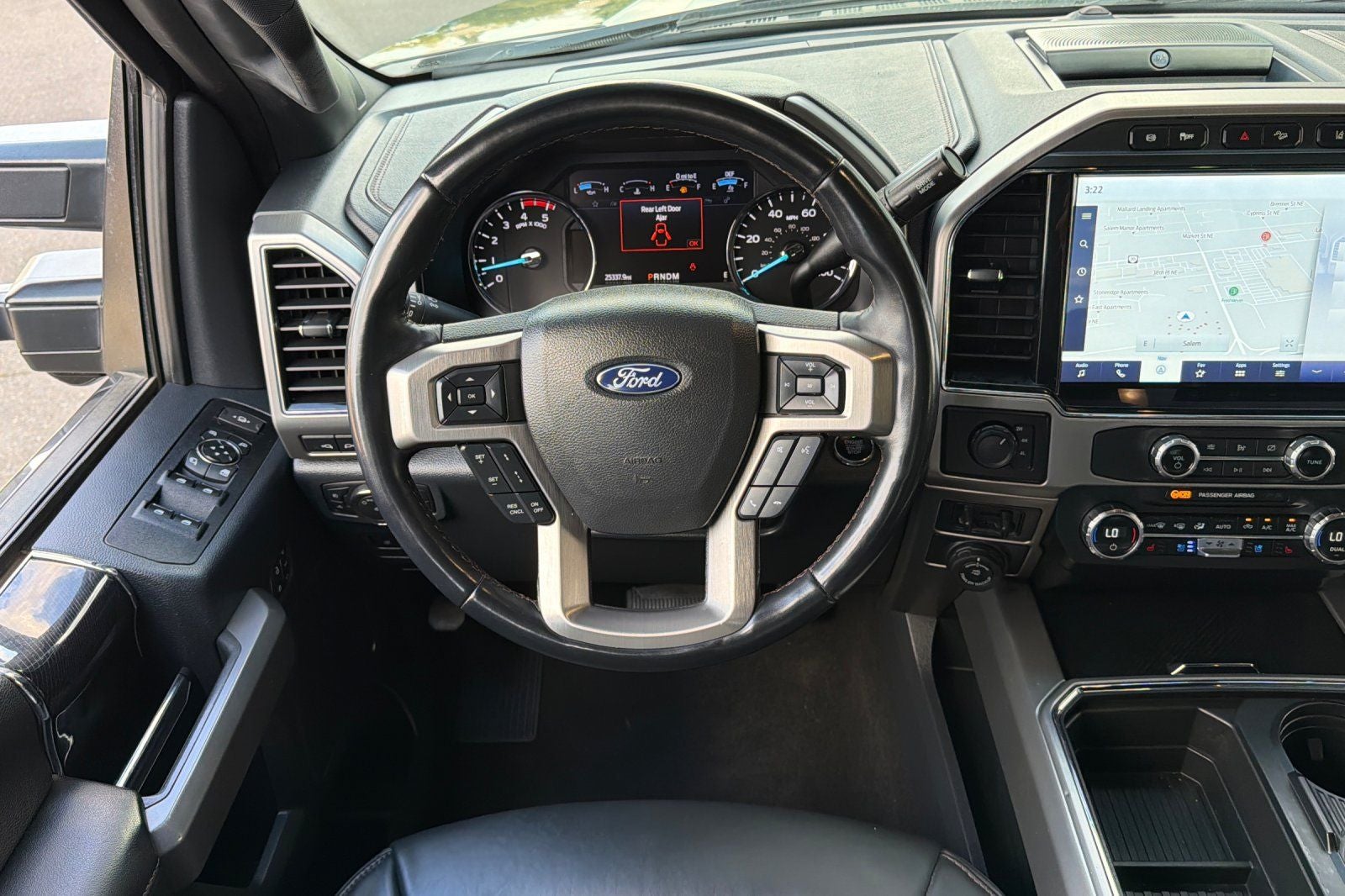 2022 Ford F-450SD Platinum