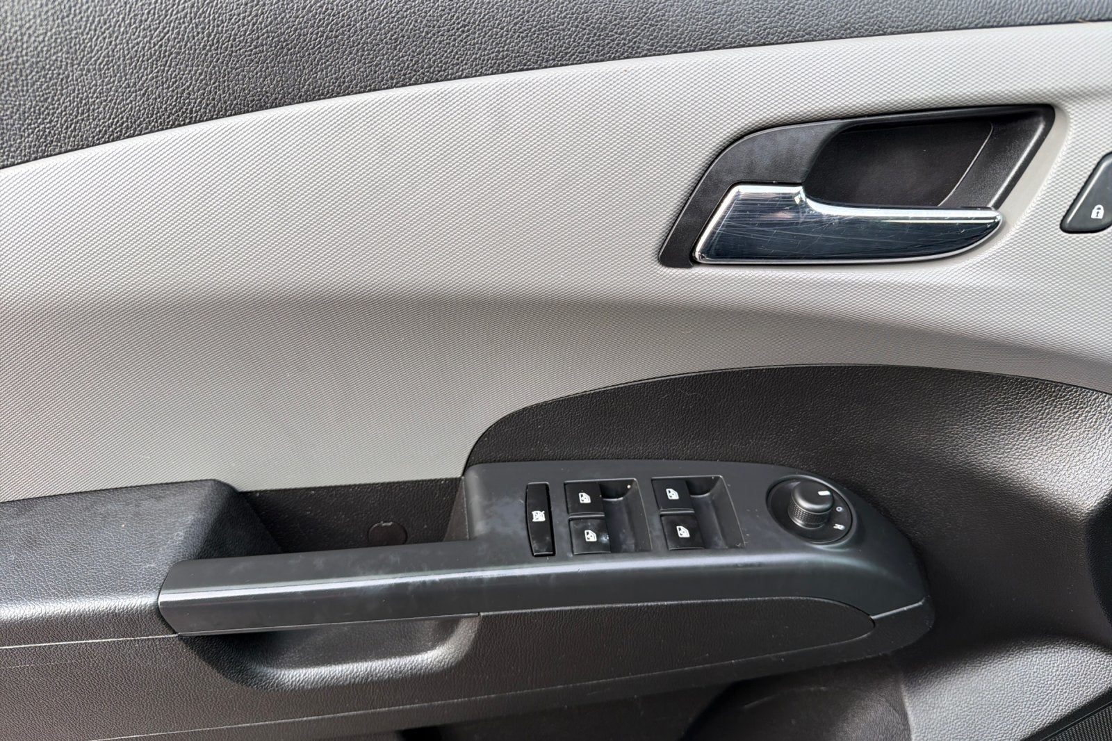 2016 Chevrolet Sonic LT