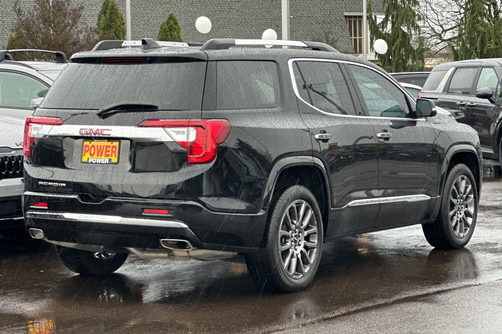 2023 GMC Acadia Denali