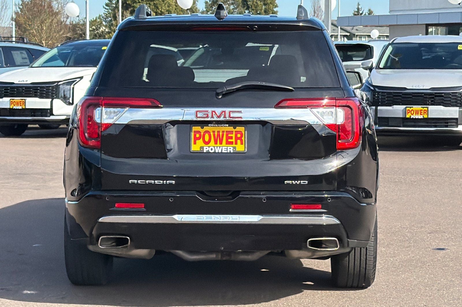 2023 GMC Acadia Denali