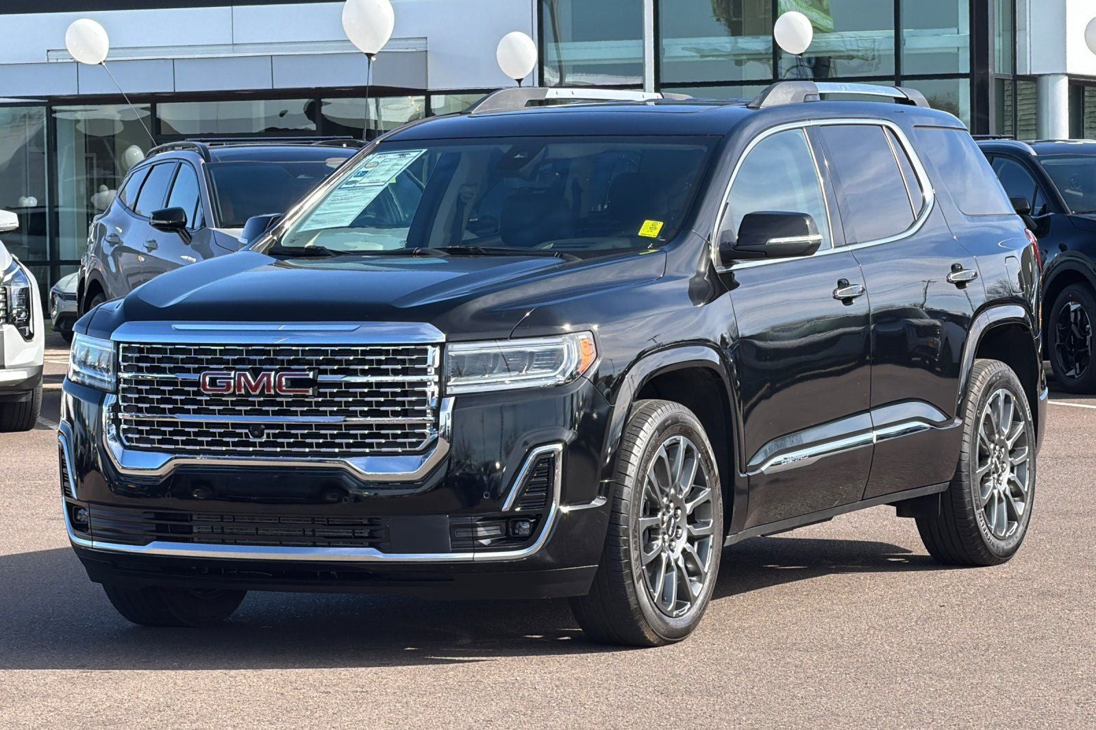 2023 GMC Acadia Denali