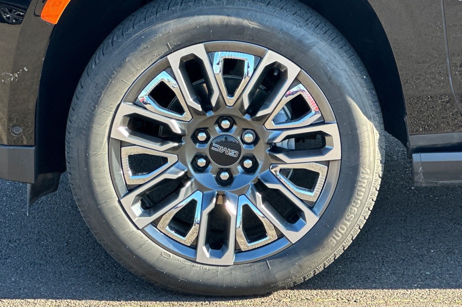 2024 GMC Yukon Denali Ultimate