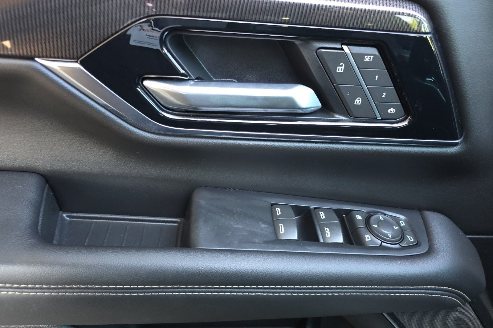 2025 GMC Yukon XL Elevation