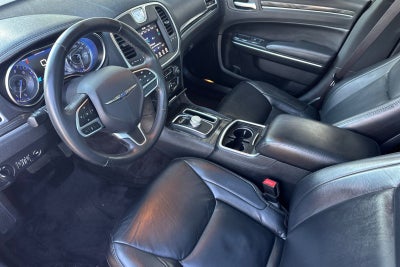 2017 Chrysler 300 Limited