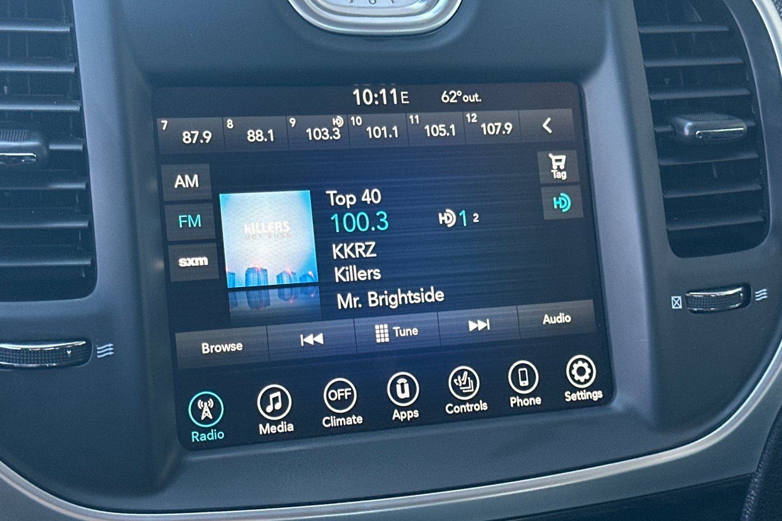 2017 Chrysler 300 Limited