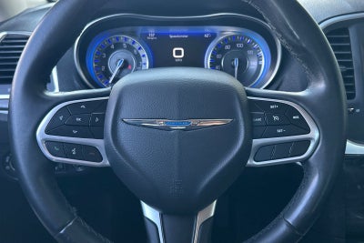 2017 Chrysler 300 Limited