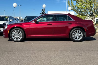 2017 Chrysler 300 Limited