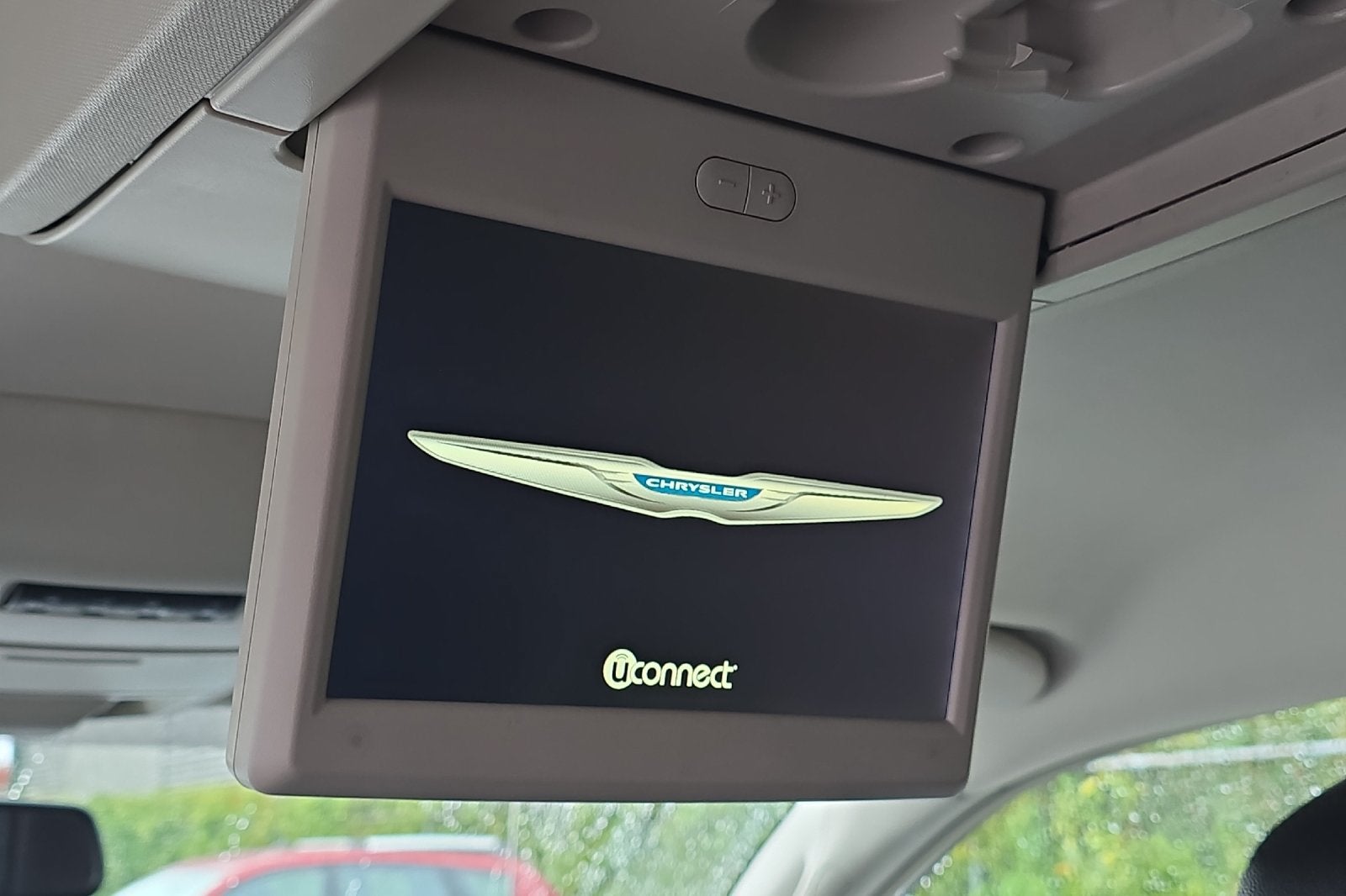 2016 Chrysler Town & Country Touring