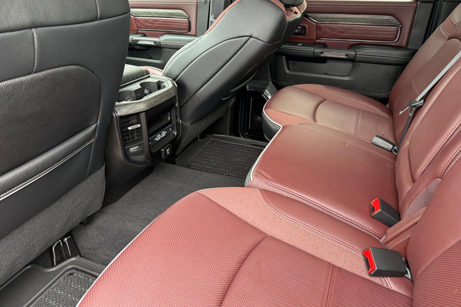 2025 RAM 3500 Limited